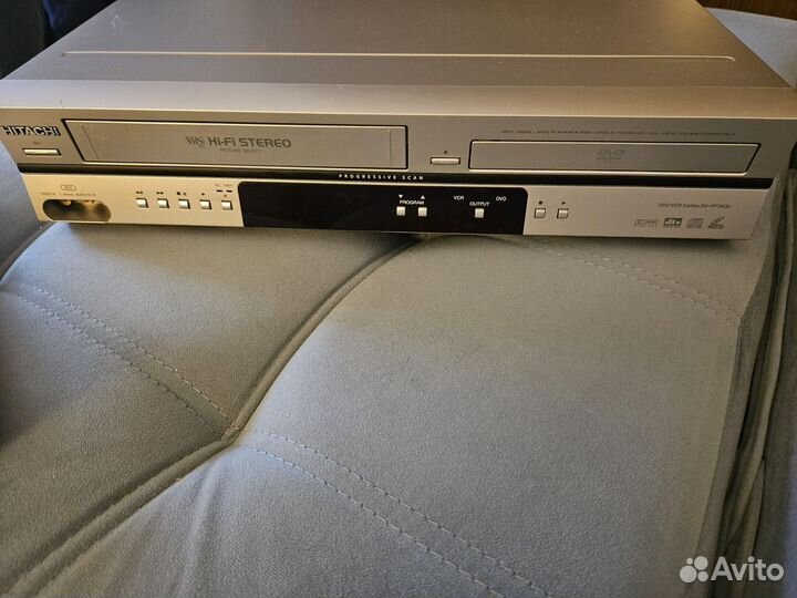 DVD плеер Hitachi DV-PF7A