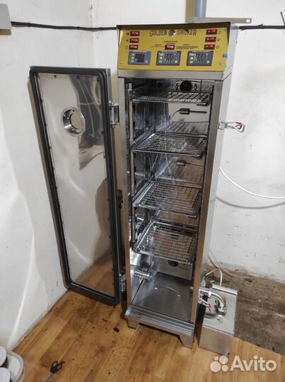 Коптильня Golden Smoker 90 б/у