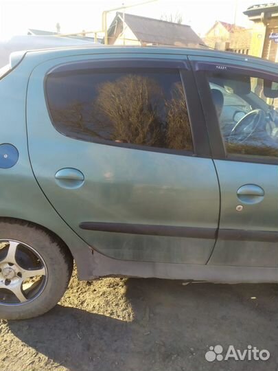Дверь задняя правая Peugeot 206