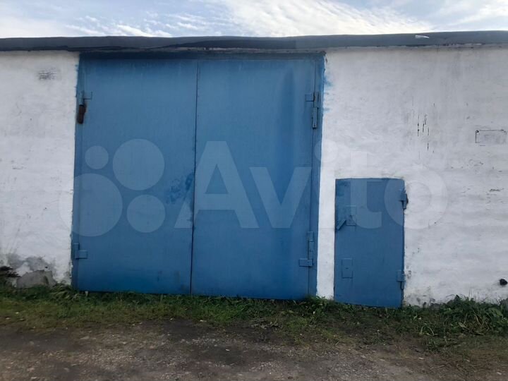 Гараж, > 30 м²