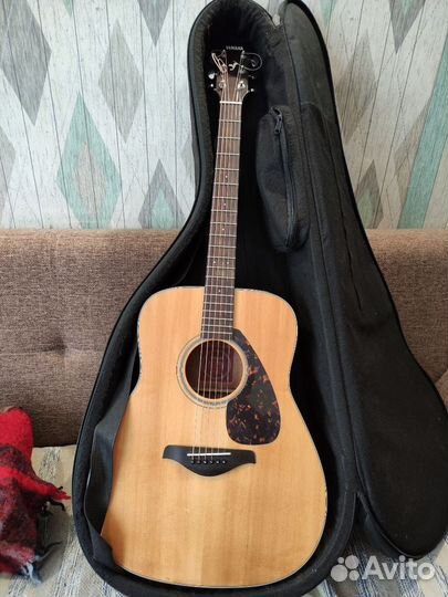 Акустическая гитара yamaha FG 700S