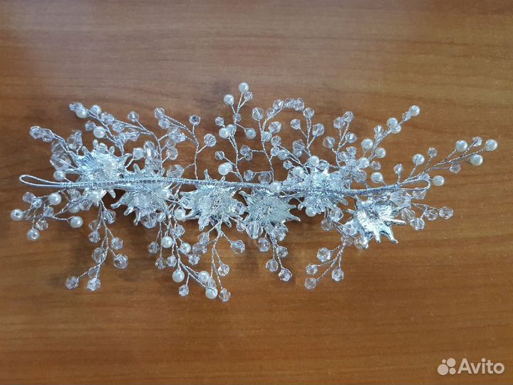 Свадебное украшение на волосы