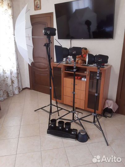 Студийный импульсный свет