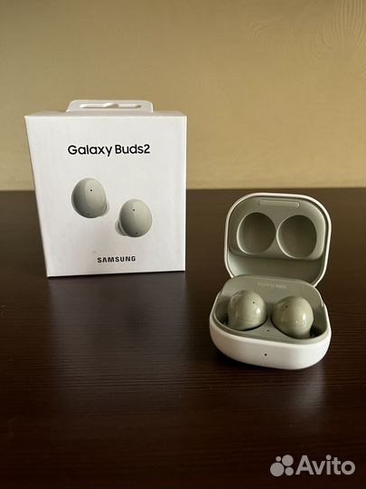 Беспроводные наушники Samsyng Galaxy Buds 2