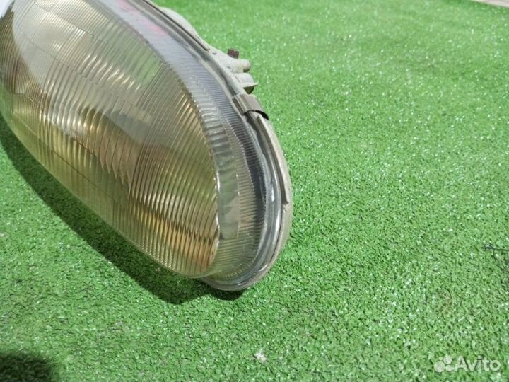 Фара галогеновая правая Mitsubishi Mirage CA1A