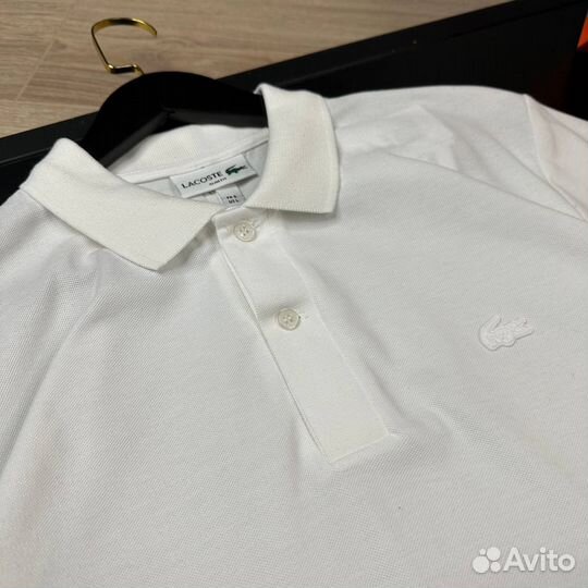 Поло Lacoste белое