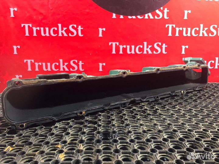 Коллектор впускной Volvo FH