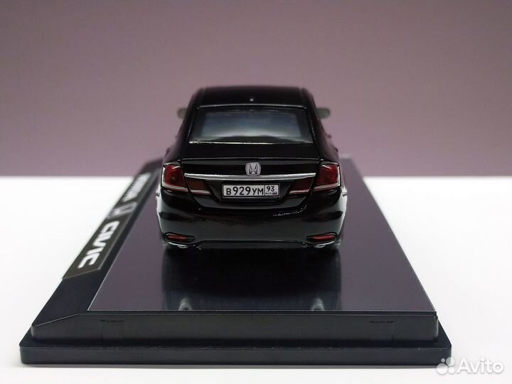 1:38 Honda Civic 4D Black