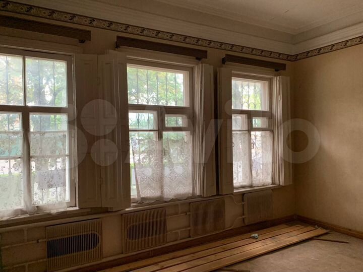 3-к. квартира, 92 м², 1/1 эт.