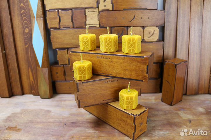 Свечи Сотковые с Русскими рунами набор в деревянно