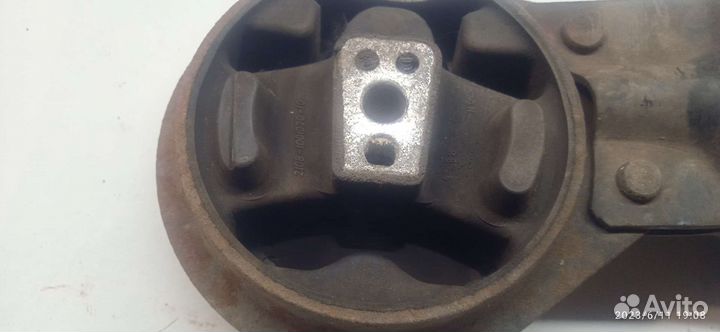 Опора двигателя передняя ваз 2114
