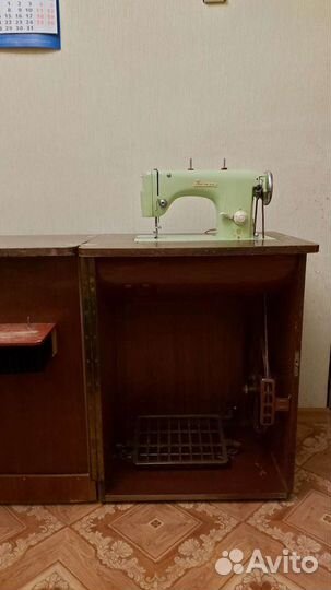 Швейная машинка Minerva