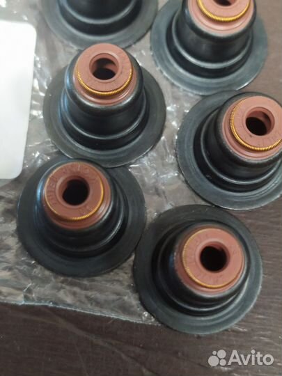 Колпачок маслосъемный ford EcoBoost 1,5/1,6 ford