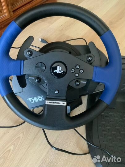 Руль ThrustMaster T150 Force Feedback черный