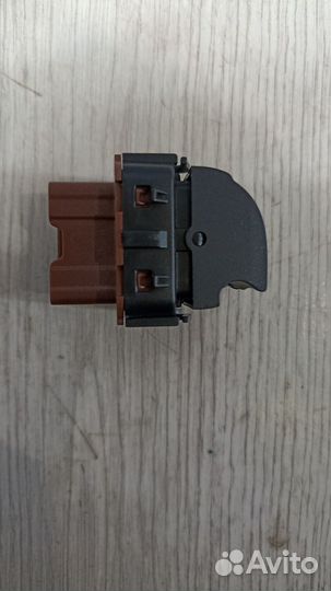 Кнопка стеклоподъемника Renault kaptur Лев