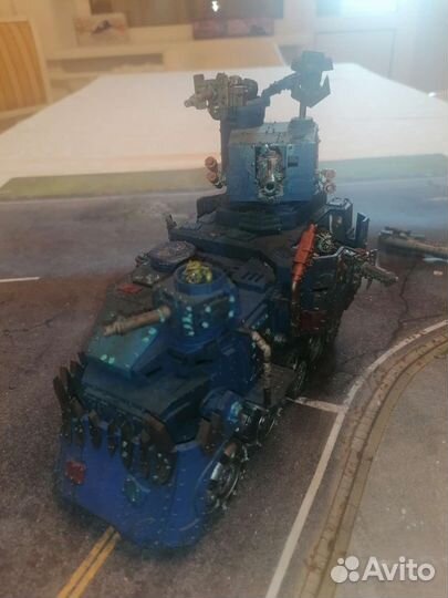 Миниатюра Вархаммер 40000 Orks Battlewagon