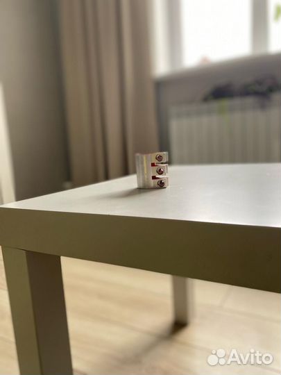 Зажим для трюкового самоката