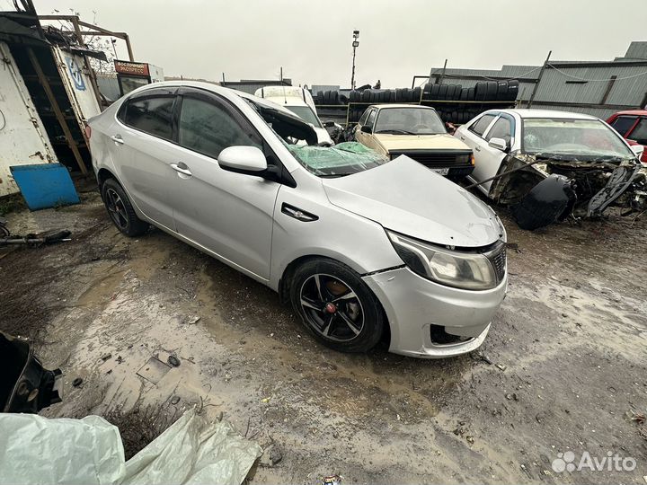 В разборке кио рио 3, 2012 год, обьём 1,6