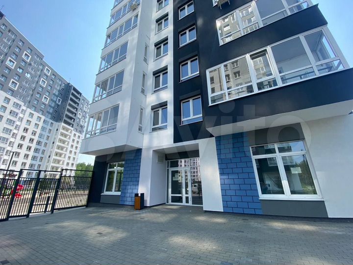 Свободного назначения для торговли,общепита, салон