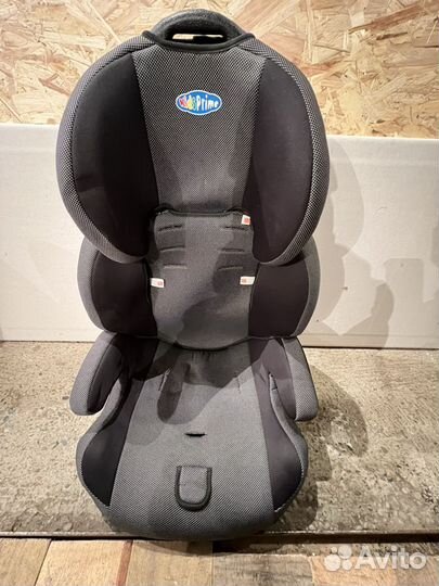 Автомобильное кресло