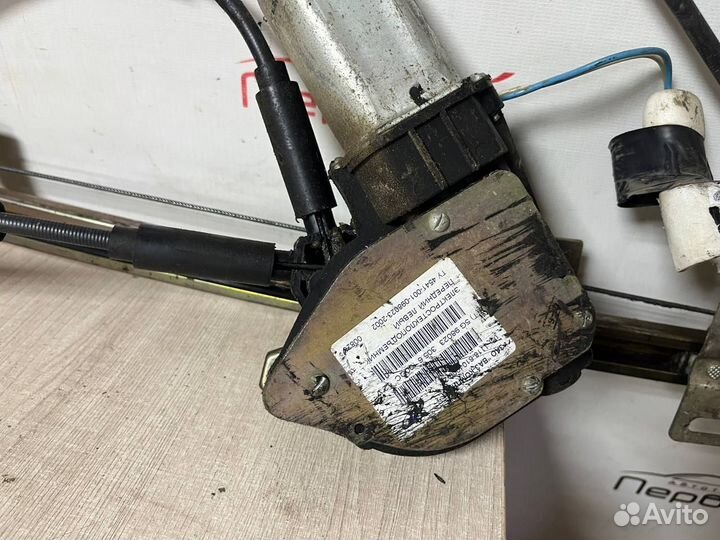 Стеклоподъёмник передний левый LADA Kalina 1