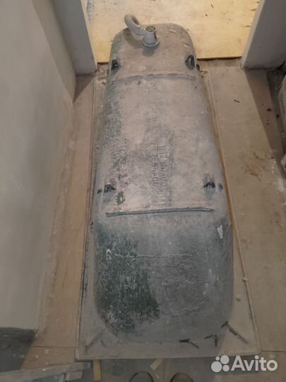 Ванна чугунная