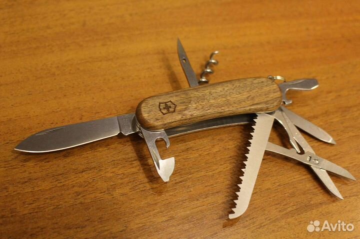 Victorinox EvoWood 17 (доставка с меня)