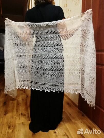 Палантин пуховый