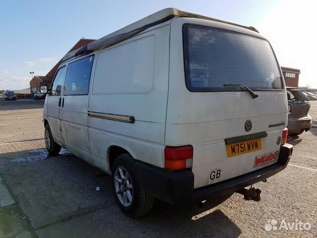 Разбор на запчасти Volkswagen Transporter 4