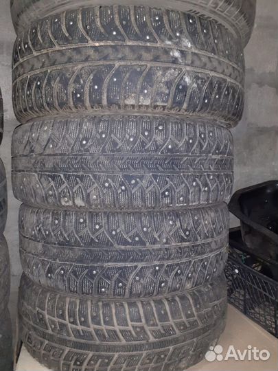 Bridgestone Ice Cruiser 7000 185/65 R15