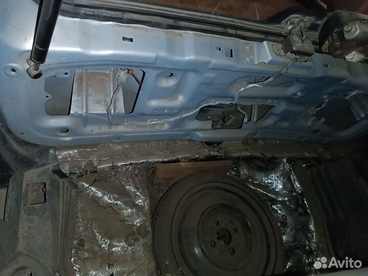 Nissan Cube 1.3 AT, 1998, 200 000 км