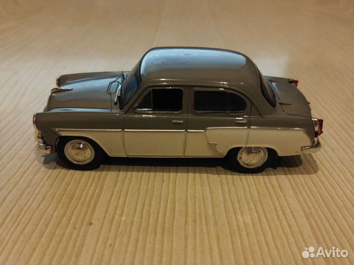 Машинка металлическая Москвич 407