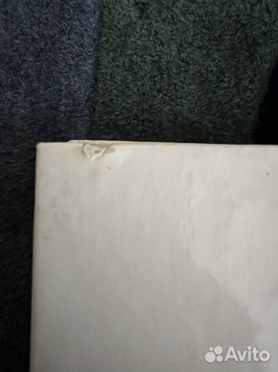 Книга Russian Lacquered miniatures