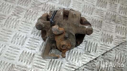 Суппорт тормозной задний правый renault scenic 1