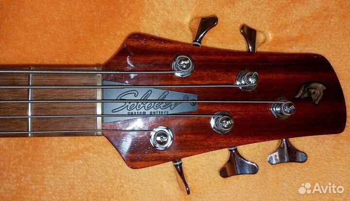 Мастеровая бас гитара Fodera