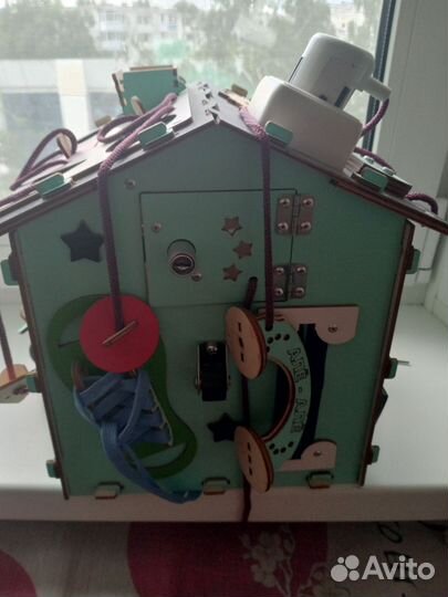 Бизиборд домик