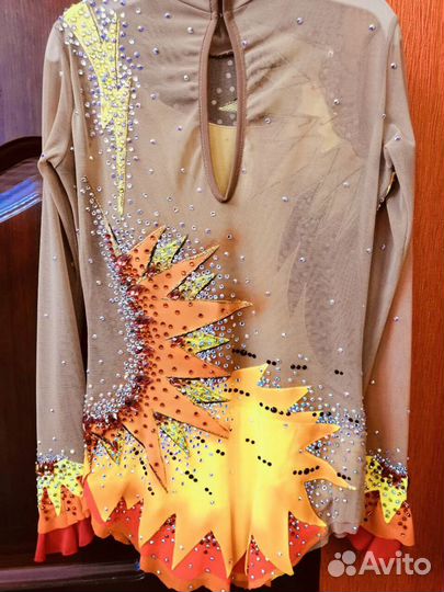 Купальник для художественной гимнастики