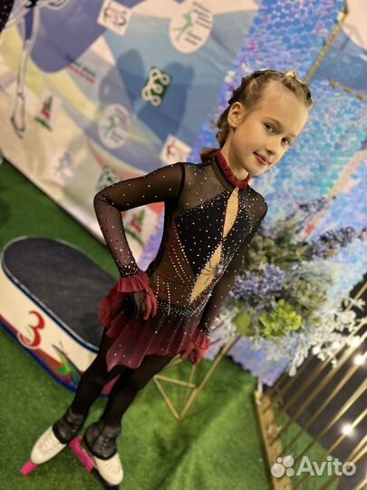 Платье для фигурного катания