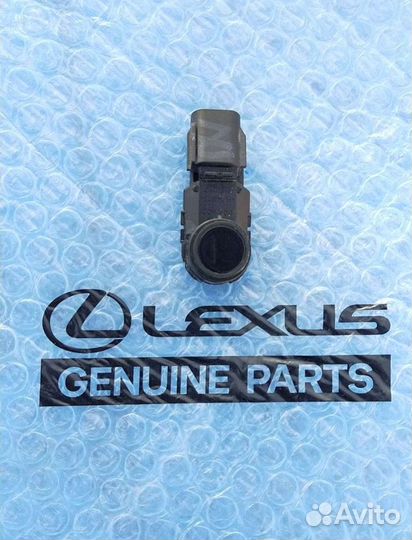 Датчик парковки lexus LX450D, LX570 черный металли