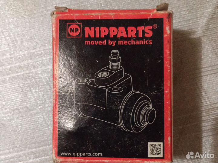 Задний тормозной цилиндр