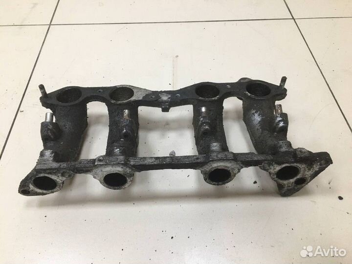 Коллектор впускной нижняя часть Toyota Camry