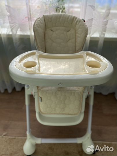 Детский стульчик для кормления