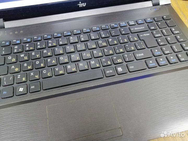 Ноутбук Atom 4x1.9ггц/2Гб/320HDD