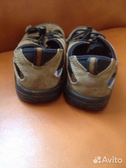 Сандалии закрытые ecco