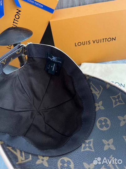 Кепка бейсболка Louis Vuitton