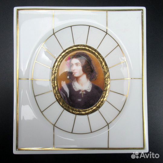 Фарфоровые миниатюры V&B