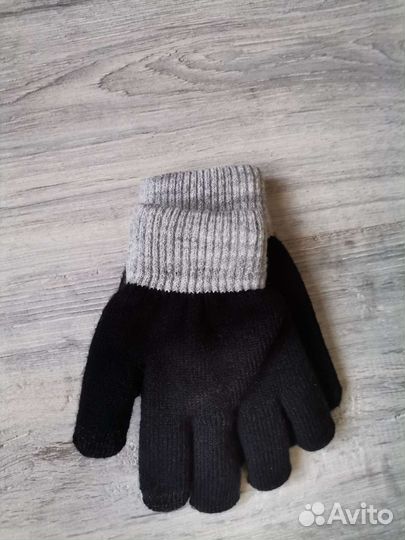 Шапка шлем reima 50 52, перчатки