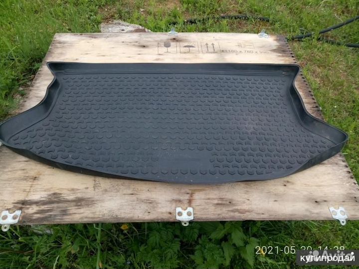 Коврик багажника