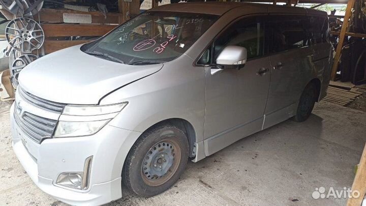 Жесткость бампера задний Nissan Elgrand PE52