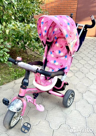 Детский велосипед с ручкой